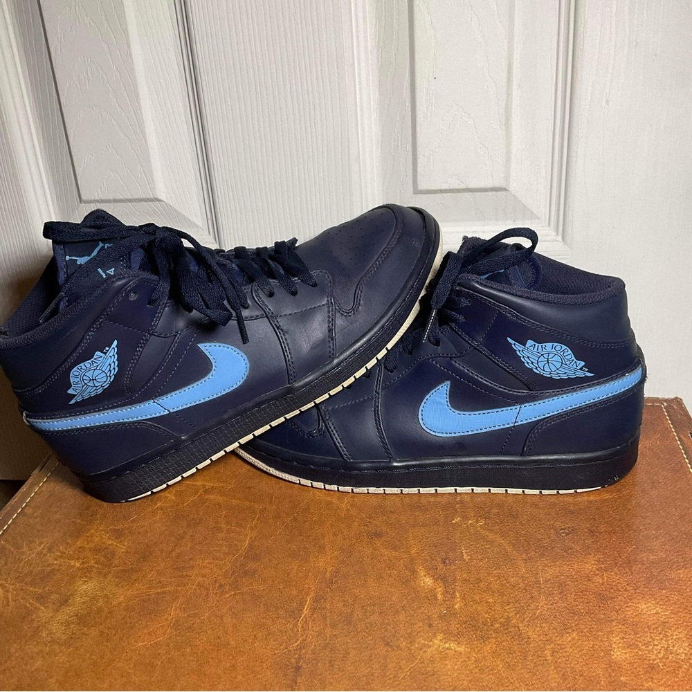 Jordan Sneakers Navy and Light Blue